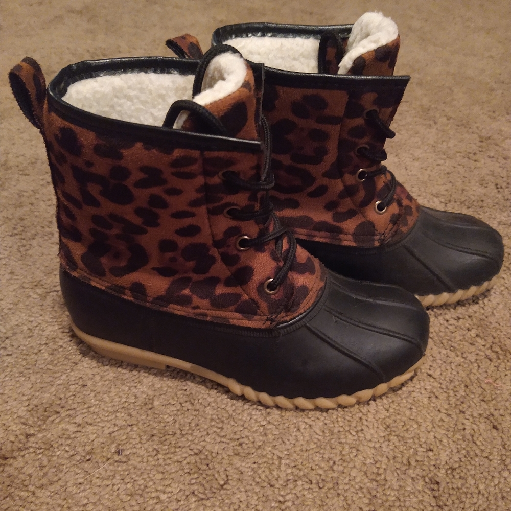 Girls Cheetah Print Duck Boots